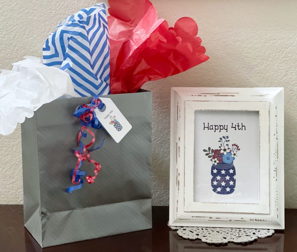 Image of patriotic printable gift and gift bag