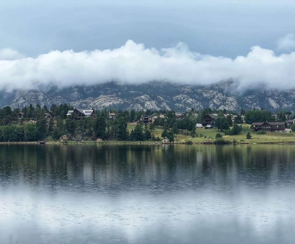 Image of mountain lake