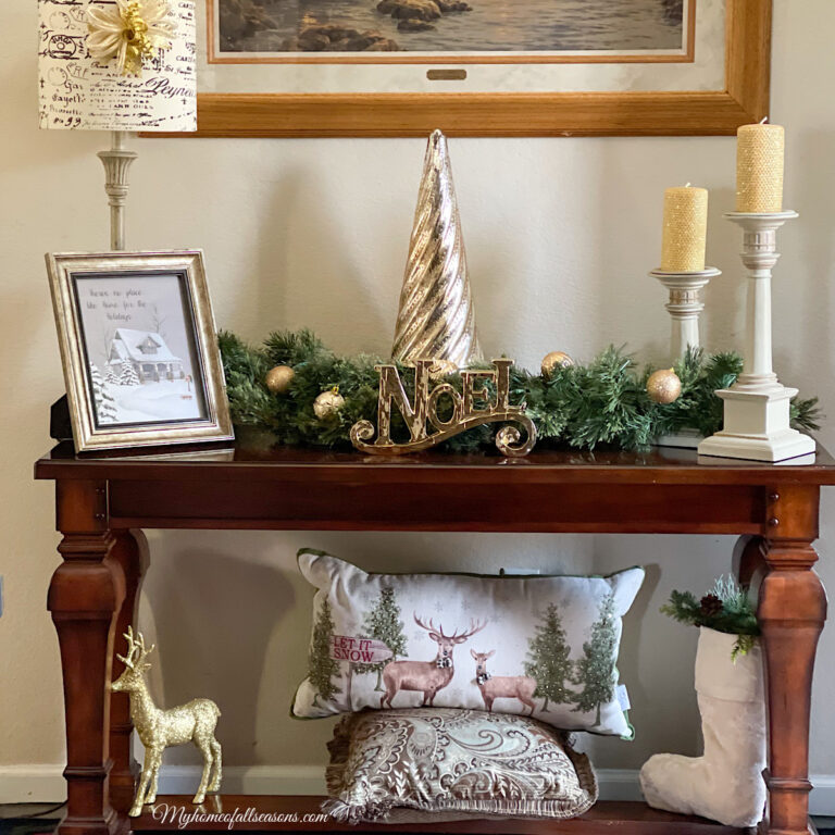 3 Beautiful Ways to Style Your Holiday Entry Table